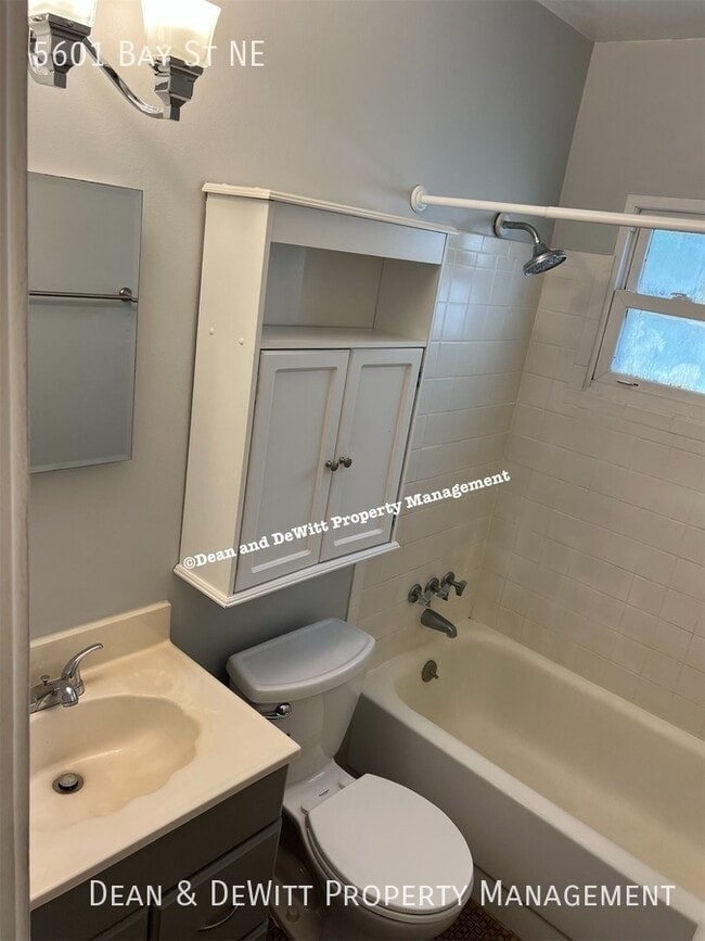Building Photo - Edgemoor Estates - 3/2 SFH - For Rent