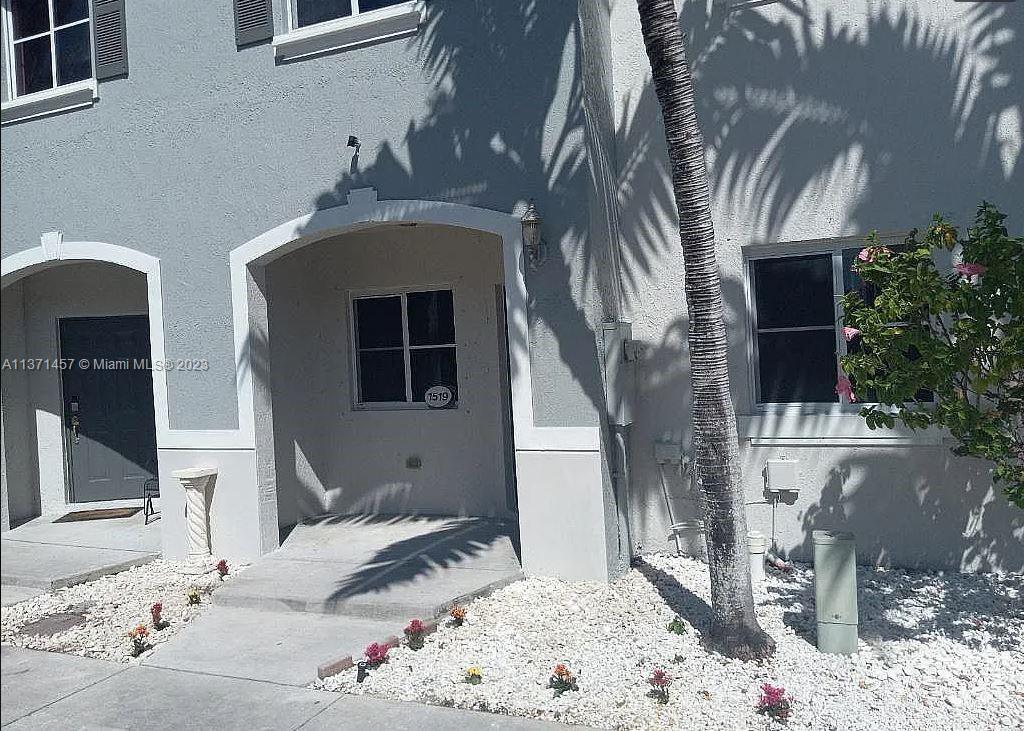 Primary Photo - 1519 SE 31st Ct