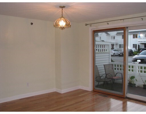 Building Photo - 360 Littleton Rd