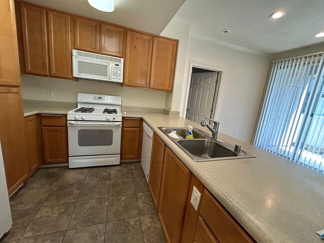 Foto del edificio - Adorable Condo in Gated Community