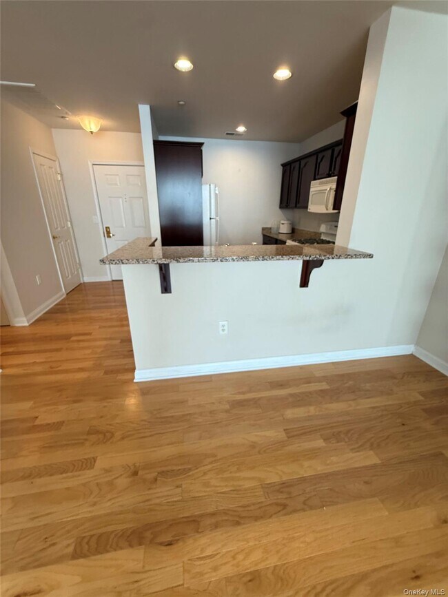 Foto del edificio - 3203 Leeward Dr