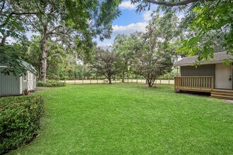 Building Photo - 2122 Stadium Dr
