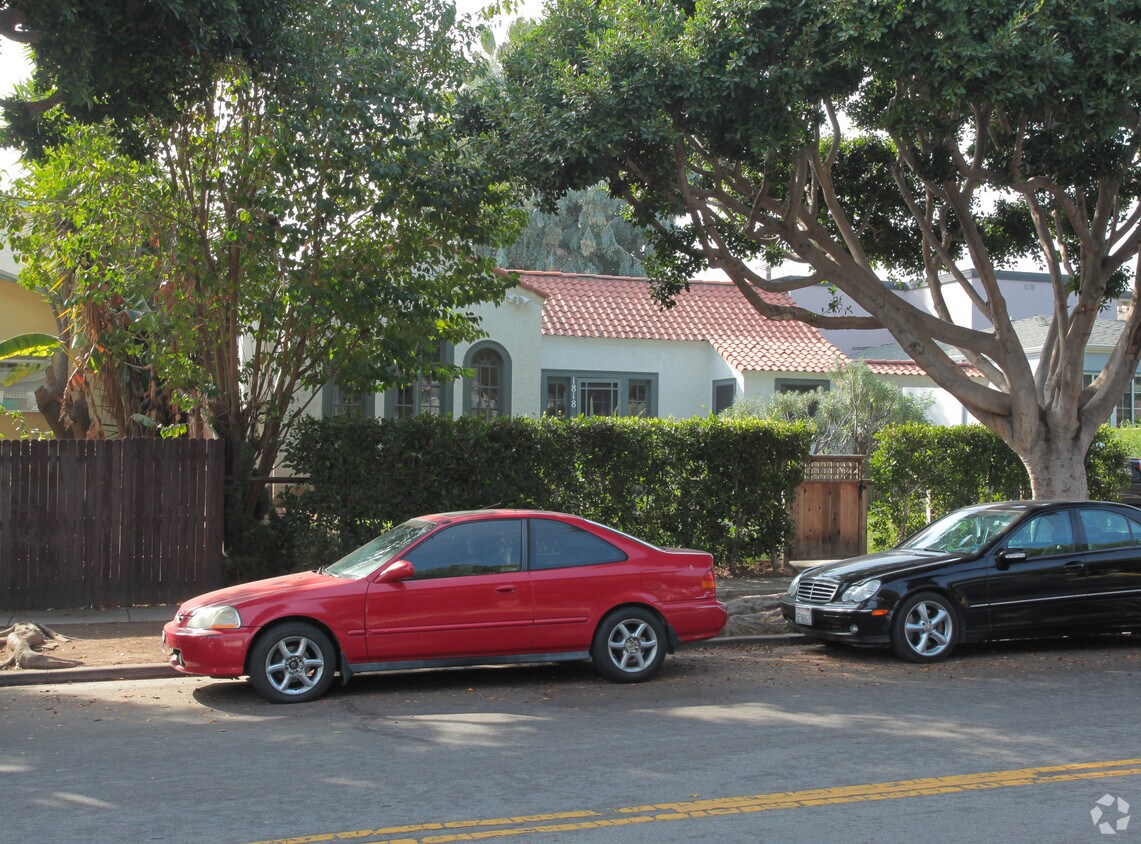Foto del edificio - 1818 10th St