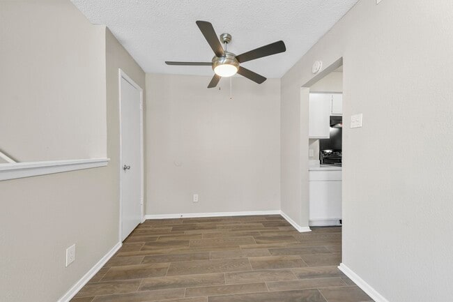 Open floorplan with view of the kitchen - Stone Canyon