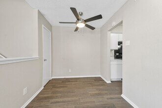 Open floorplan with view of the kitchen - Stone Canyon