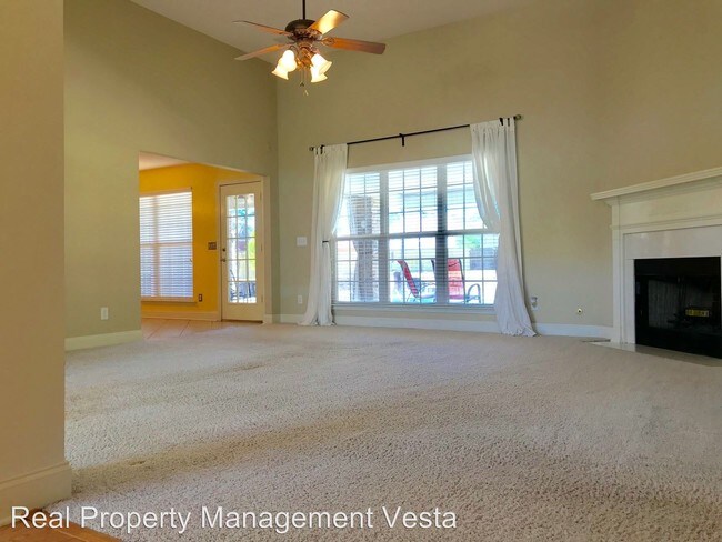Building Photo - 4 br, 3 bath House - 101 Oak Bay Ct.