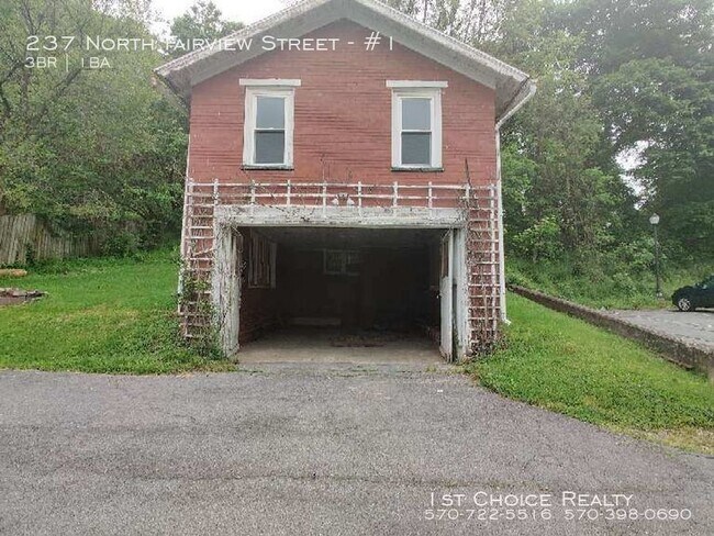 Building Photo - 237 N Fairview St