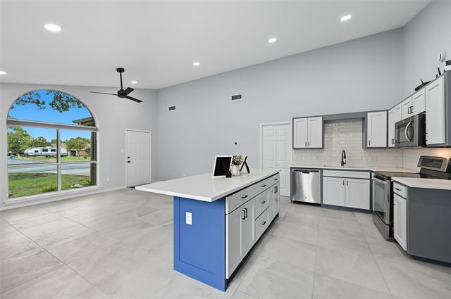 Building Photo - 2507 Silver Meadow Ln