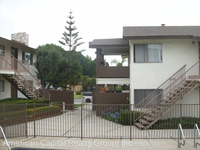 Building Photo - 531 Ridgeway Ln
