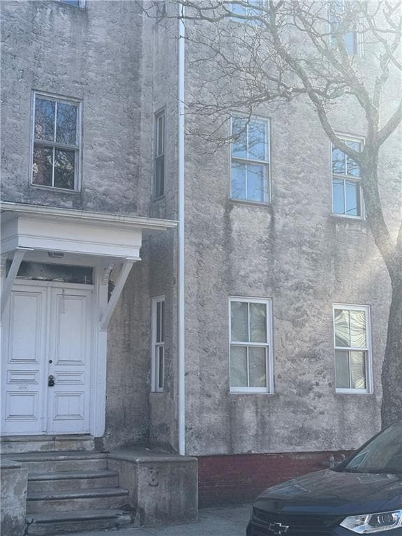 Building Photo - 48 Arch St