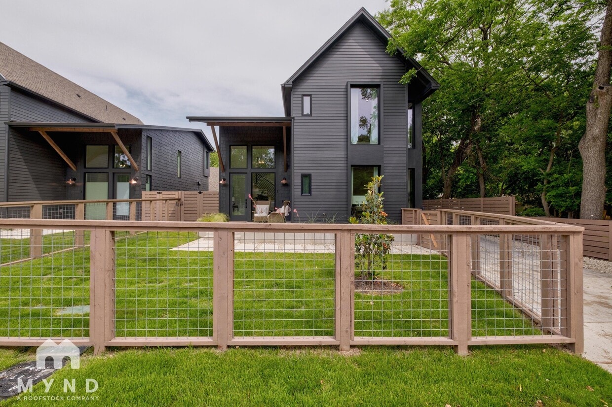 Foto principal - 4429 Gillis St