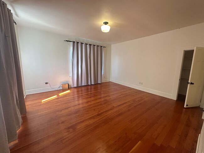 Foto del edificio - 634 G St