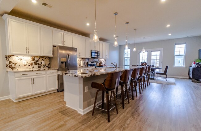 Building Photo - 3711 Silver View Ln