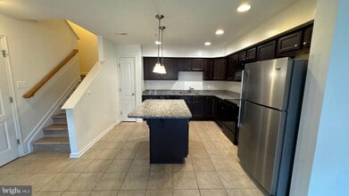 Building Photo - 6515 Dundee Dr