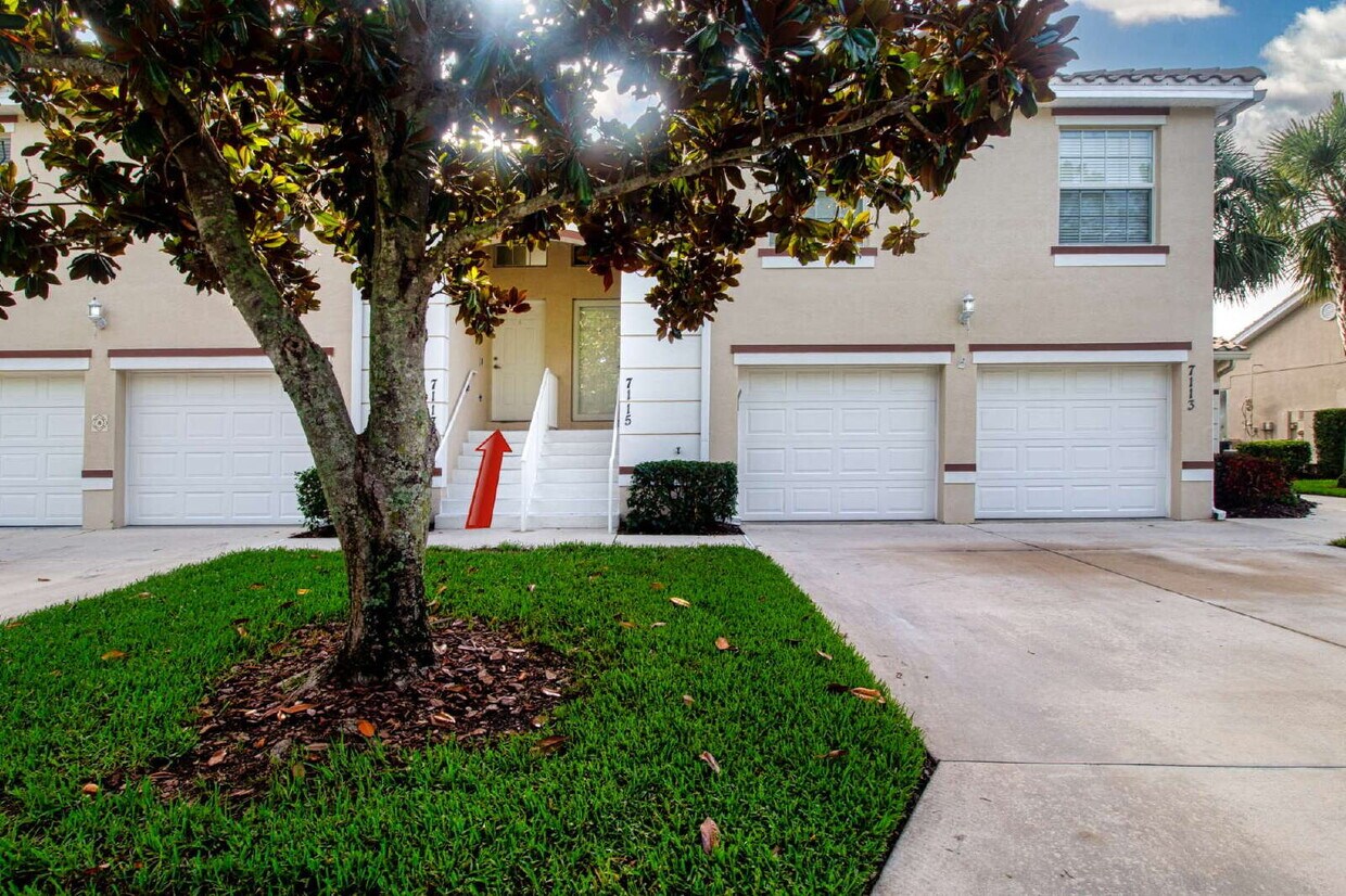 Foto principal - 7117 Strand Cir