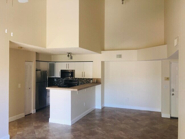 Foto del edificio - 1721 Village Blvd