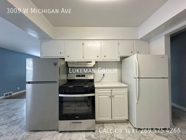 Building Photo - 3009 W Michigan Ave