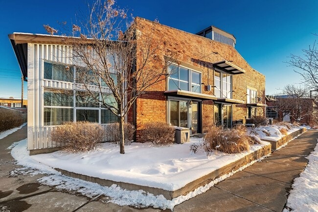 Photo - 3033 Blake St House