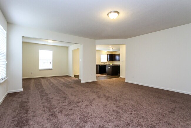 Building Photo - 8112 Grove Berry Way