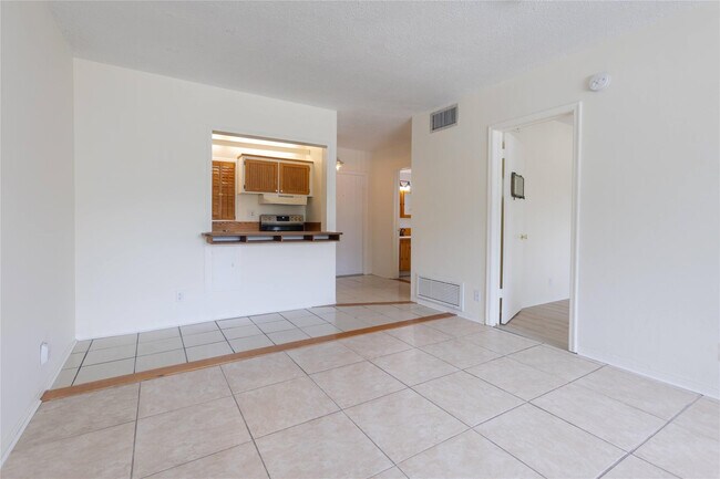 Foto del edificio - 1001 SE 16th St