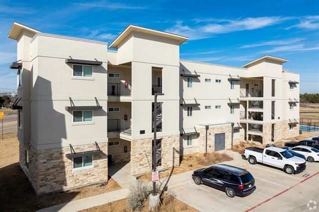 Primary Photo - 1101 Biloxi Dr