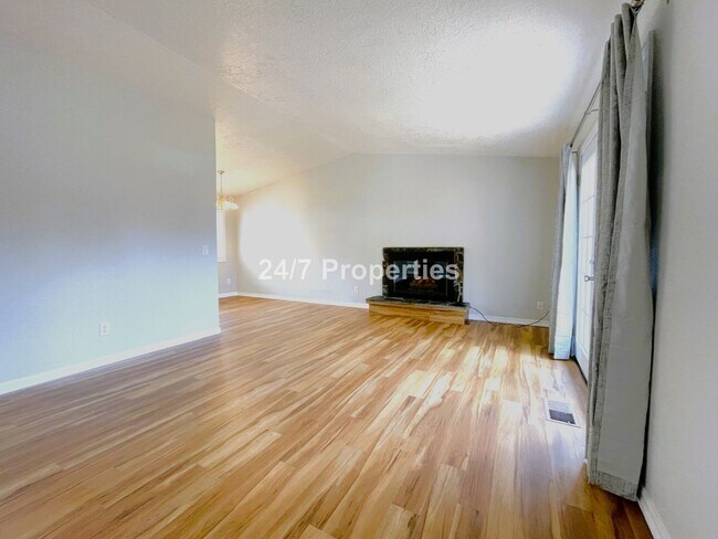 Building Photo - 2023-12832MF
