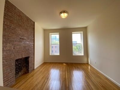 Foto del edificio - 214 Warren St
