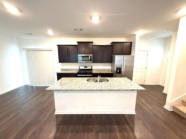 Building Photo - ** 4 Bed 2.5 Bath located in Pike Road ** Call 334-366-9198 to schedule a self-tour