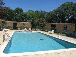 Building Photo - Vestawood Apartments - Vestavia Hills, AL