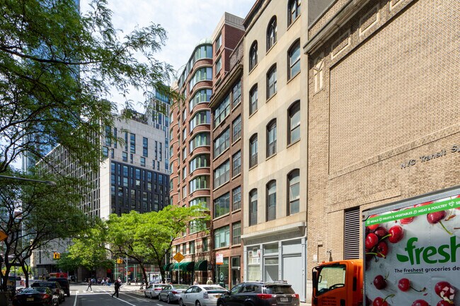 Building Photo - 83 Murray St