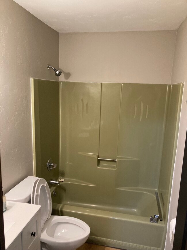 Building Photo - 342 Joseph St