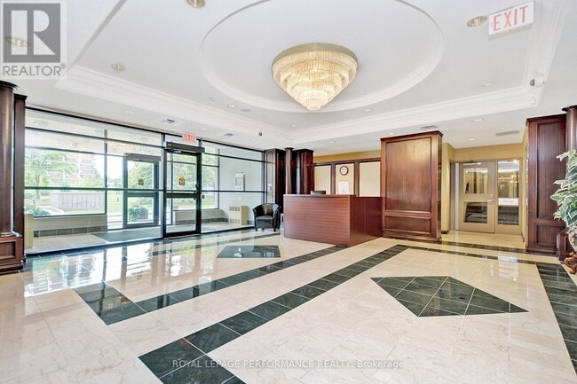 Building Photo - 1705 Playfair Dr