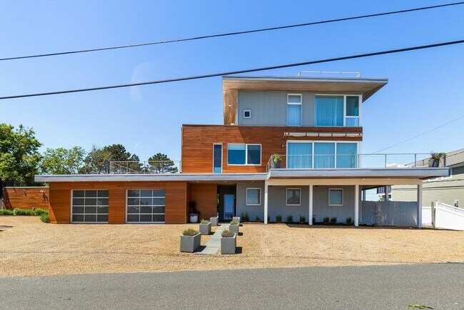 Foto del edificio - 132 Wingaersheek Rd