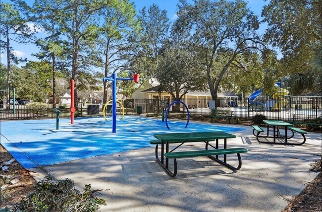 Foto del edificio - 16906 Scenic Lakes Way