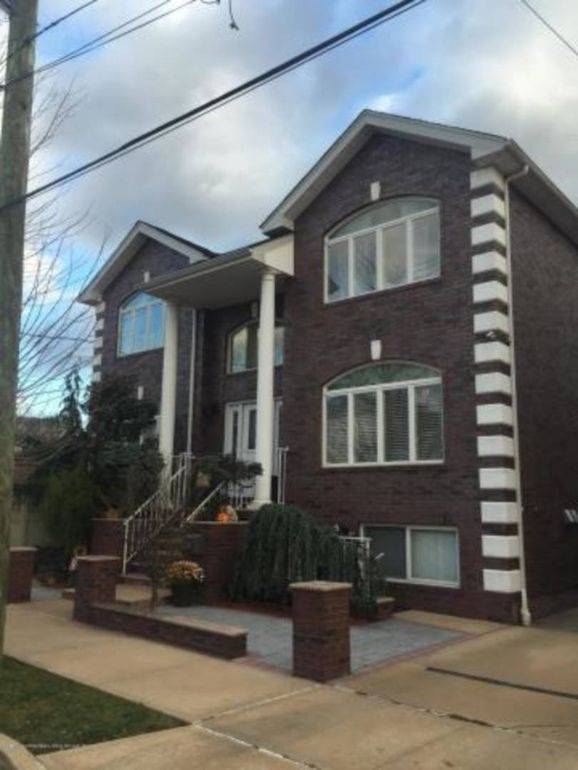 Primary Photo - 54 Foch Ave