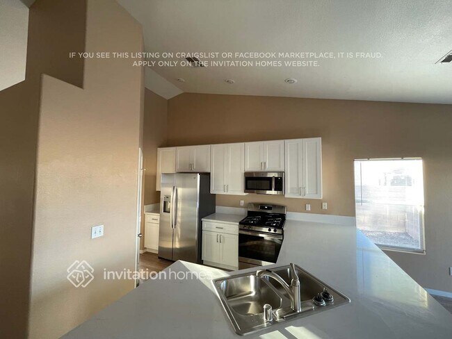 Building Photo - 1938 Panther Pl