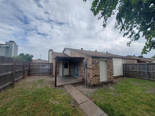 Building Photo - 1425 Brazos Dr