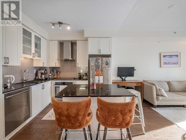 Photo du bâtiment - 9088 Yonge St