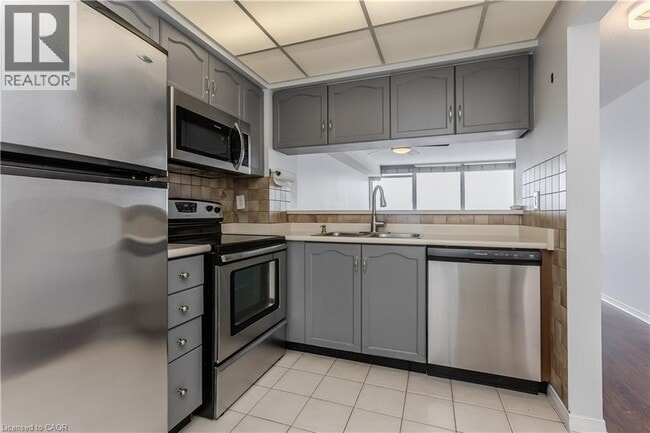 Building Photo - 495 Hwy 8