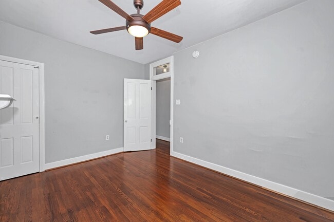 Foto del edificio - 12 E South St