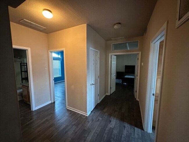 Foto del edificio - Spacious 3BR/2BA Home in the Heart of Rose...