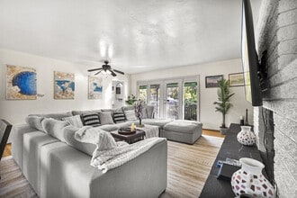 Building Photo - 4989 Randlett Dr