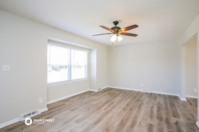 Foto del edificio - 7709 NW Milrey Dr