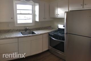 Building Photo - 209 Weed Ave
