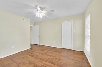 Building Photo - 250 El Dorado Blvd