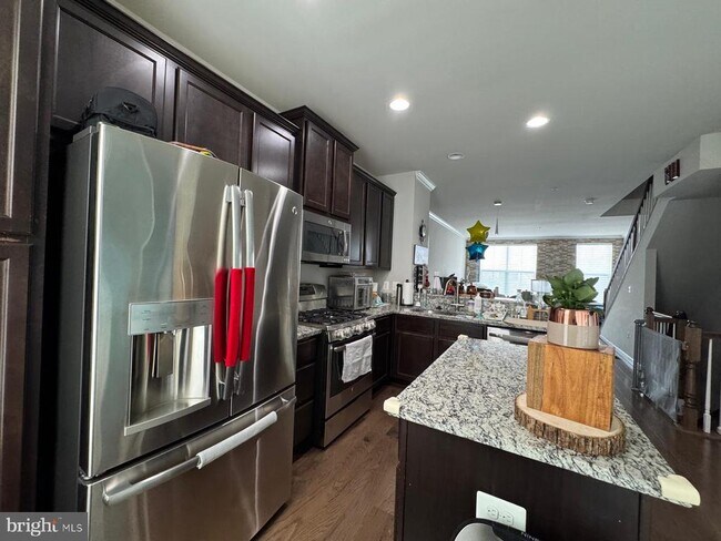 Foto del edificio - 310 White Oak Way