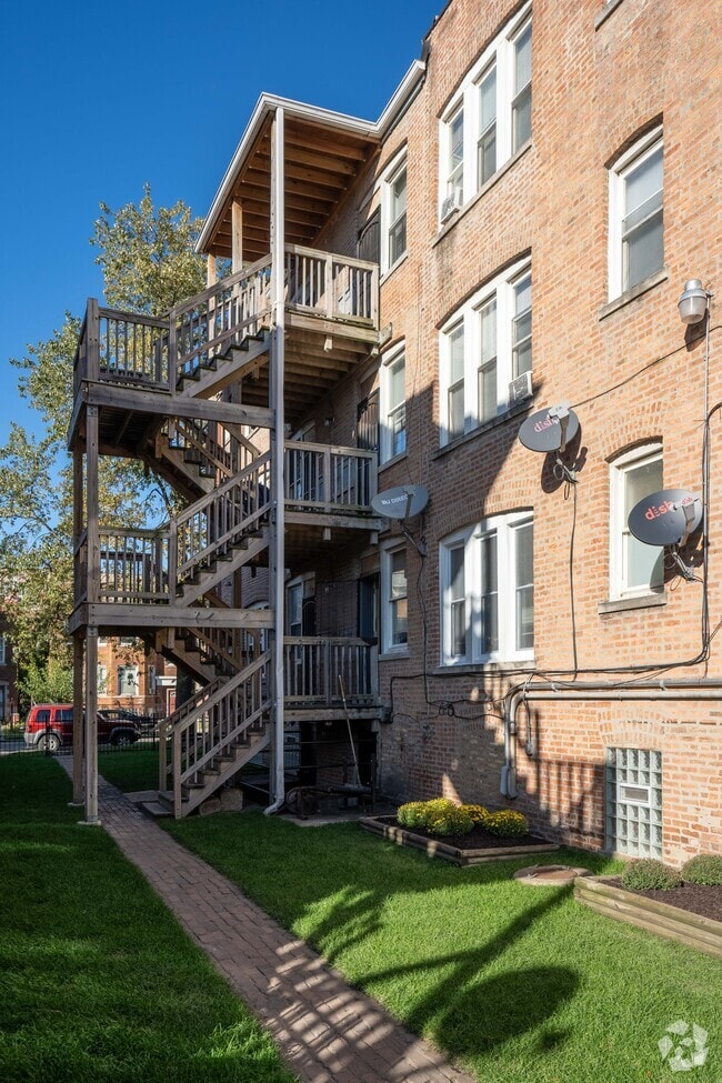 Building Photo - 7234-7244 S Dorchester Ave