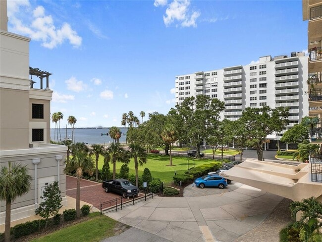 Building Photo - 2109 Bayshore Blvd