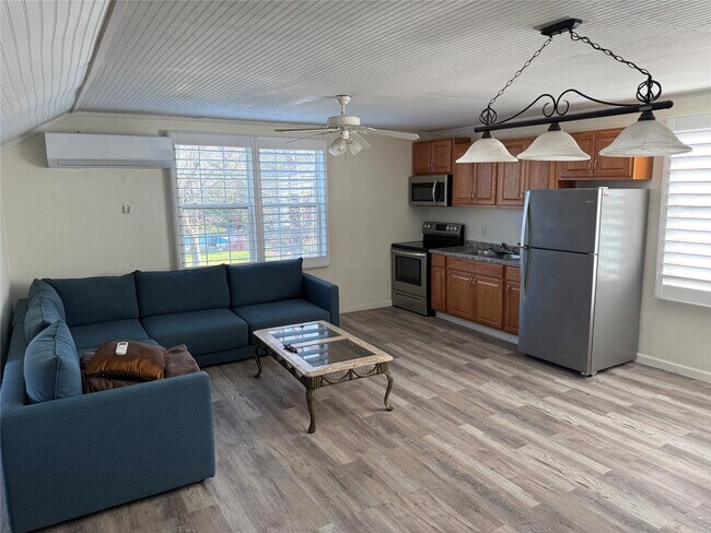 Foto del edificio - 8 Bayvilla Dr