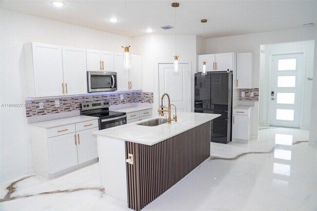 Building Photo - 12972 SW 265th Terrace